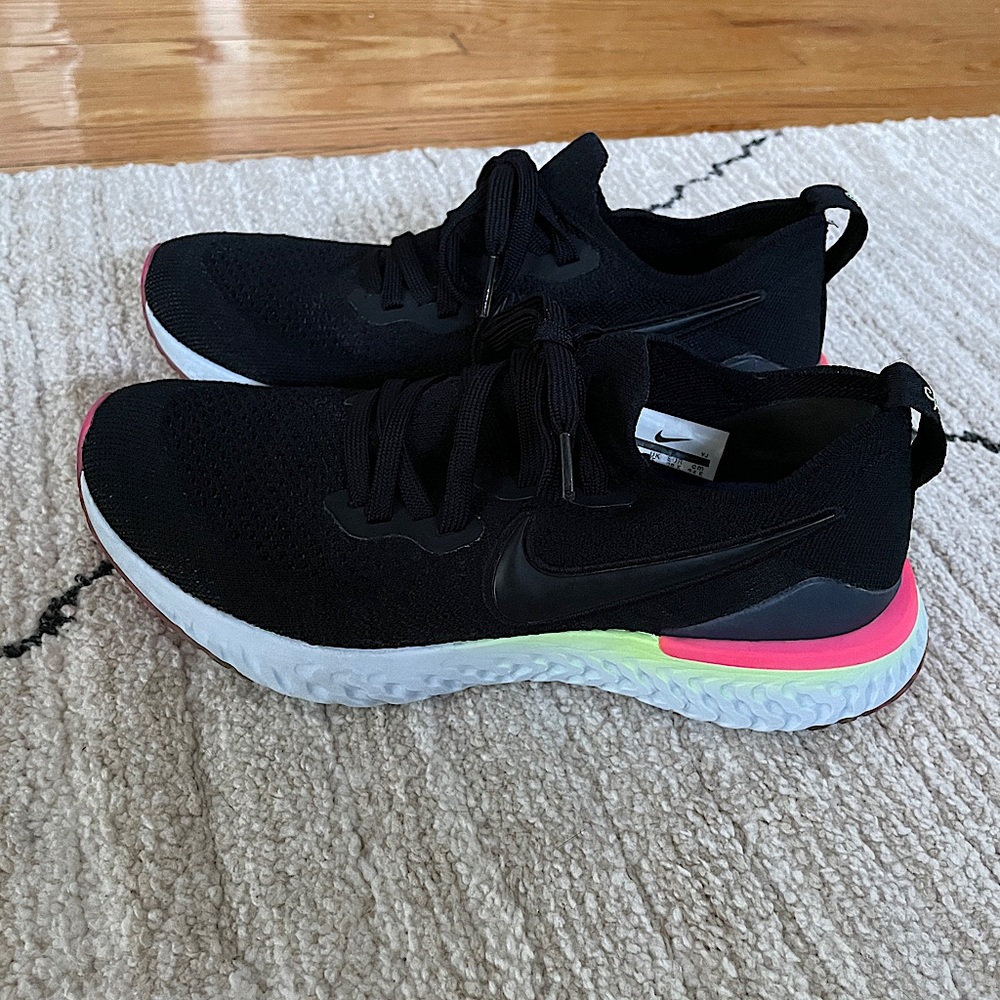 Nike Epic React Flyknit 2